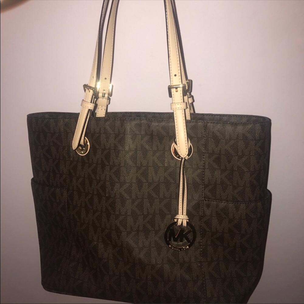 Michael Kors signature Purse